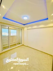  1 غرفة و صالة للايجار السنوي بالروضة 3 جنب مطعم بحر الامارات بناية جديدة على امتداد شارع خليفة