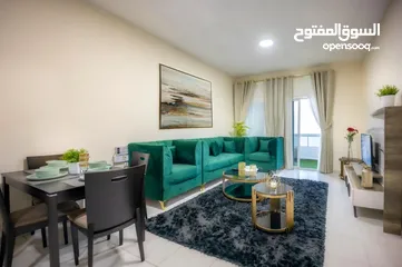  7 غرفه وصاله مفروش فرش نظيف للايجار الشهري علي كورنيش عجمان
