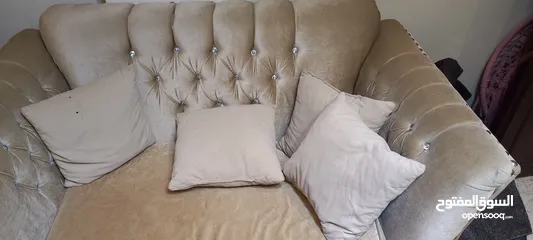  5 طقم كنت تفصيل لون بيج معرق كامل للبيع كامل 11 مقعد مع مساند استعمال عرسان  استعمال اقل من سنة
