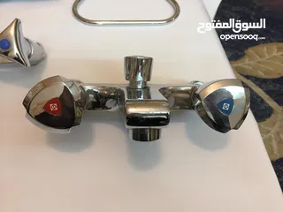  2 4 بطاريات دوش وحمام GROHE  و  KLUDI  المانيه  واكسوارات .