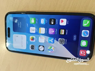  7 15بلس لون اسود ذاكره 256بطاريه 95 شرق اوسط بعده بالضمان مال الشركه