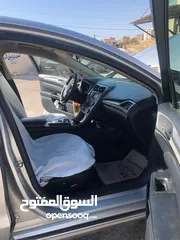  8 فورد فيوجن هايبرد 2018  لون فضي للبيع