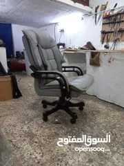  1 كرسي مكتب مدير