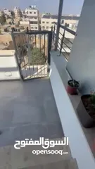  9 شقة غير مفروشه للايجار في بيتونيا طابق رابع بدون مصعد باجره 1300 شيقل غير شامل الخدمات يوجد عموله