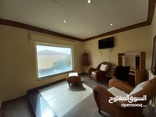  11 شقة مفروشة للإيجار 340م2 ( Property 18197 )-175107180