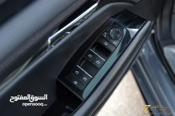  8 Mazda 3 2023 Skyactiv   السيارة وارد و كفالة الشركة و صيانة الشركة و قطعت مسافة 11,000 كم فقط