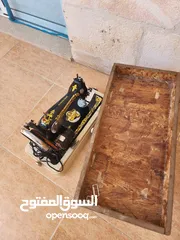  9 ماكينة خياطة نوع Lion ( الاسد )  بحالة ممتازة