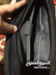 6 البيع شنطه لاب توب حاجه نضيفه وشغاله كويس