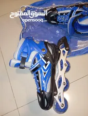  11 بوت عجال (سكيت - skate ) مستعمل لمده بسيطه  مع شنطة السكيت  مناسب من نمره 39 - 43 / يتوسع.