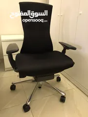  1 كرسي مكتب بحاله الوكاله حقه Herman Miller Embody