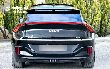  18 كيا اي في 6 جي تي اعلى صنف 2023 KIA EV6 GT AWD (اعلى صنف) رياضية 579 حصان