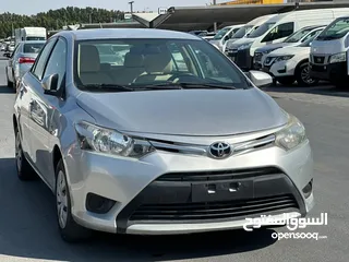  1 toyota yaris  (2017)