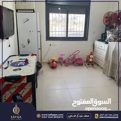 15 شقة شبه أرضية مع ساحة خارجية واطلالة للبيع في الارسال / عقار رقم : B1850