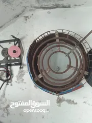  4 طناجر عدد 2 كبيرة للطبخ و غاز