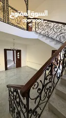  10 Well-Maintained Villa in Umm Al Summaq / فيلا بحالة ممتازة في أم السماق
