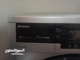  3 حماصة ملابس بلومبيرغ