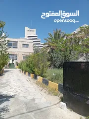  2 قطعتين ارض تجارية بأحكام خاصة بالقرب من دوار الداخلية