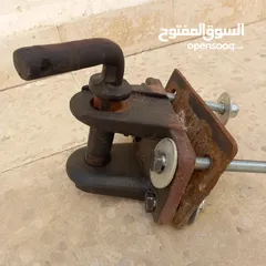 1 هوك سحب يركب عل جميع السيارت  07