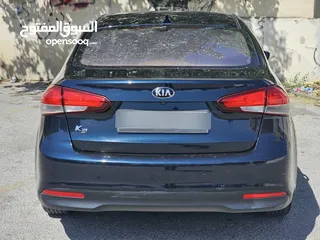  8 KIA K3 2017 فل ما عدا فتحة