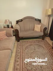  5 طقم كنب مع طرابيزات