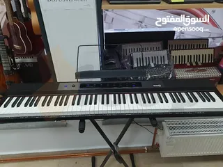  3 بيانو 77 اوكتاف