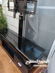  6 طاولة تلفزيون LCD