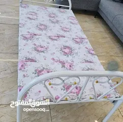 4 سرير حديد ابيض قابل للطى
