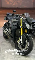  2 BMW S1000R