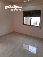  3 للبيع شقه طابق ثاني فوق الارضي