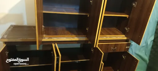  10 خزانه مطبخ تعليق اربع درف والثانية ارضيه ست درف يمكن بيع واحده