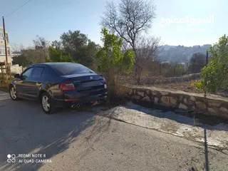  2 سيارة سكودا اوكتافيا 2015 اصل عمومي خالية من الحوادث بحالة جيدا