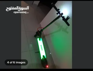  3 سكوتر كهربائي استعمال خفيف جدا بحاله ممتازه