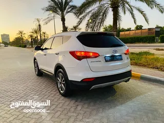  8 Hyundai santafe 2015 GCC family car very clean  160000 km  7 seats family car Very clean