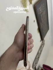  6 ايفون 11 برو ماكس 256 جيجا شبه جديد