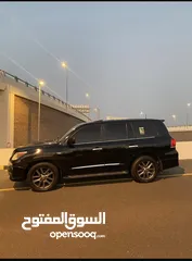  8 للبيع لكزس LX5700 صبغ وماله