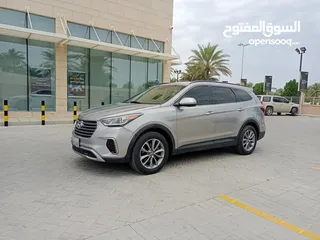  1 HYUNDAI GRAND SANTA FE