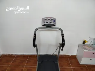  2 جهاز للمشي.