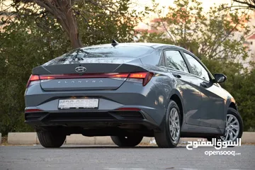  8 Hyundai Elantra 2023 مالك واحد من الوكالة