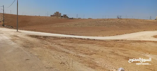  11 أرض البيع منطقة البيضاء حوض الحميدين 500متر بسعر مغري تبعد عن جمرك عمان الجديد كيلو ومائة