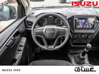  7 Isuzu D-Max 2024 ( جير عادي)