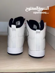  3 حذاء فيلا رياضي