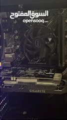  4 كمبيوتر قيمنق مع شاشة وكل مستلزماته بشغل كل الالعاب بمواصفات ممتازة