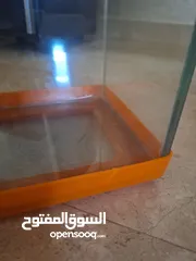  3 fish tank  حوض سمك مستخدم استخدام يوم واحد فقط  القياسات موضحه في الصوره  زجاج