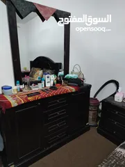  3 غرفة نوم مستعمل خشب ثقيل لون بني غامق