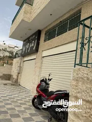  4 مخازن ارضيه عدد 2 للايجار تصلح إلى سوبرماركت  منطقه حيويه جدا