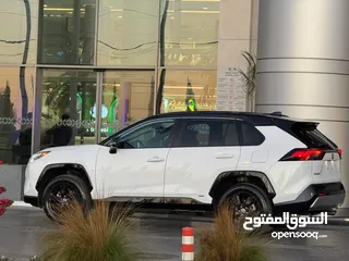  8 سياره البيع تويوتا R4