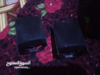  2 ديجي صوت عالي مع سماعتين صغار ينربط مباشر على الجهاز و على اي راسيه مال شحن