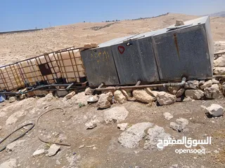  2 خزانات للبيع