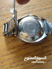  11 ساعه سويسري فيفر لوبا بحاله جيده جدا اتوماتيك لون مميز