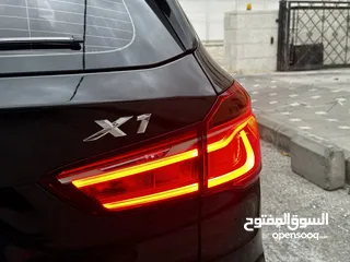  12 BMW X1 2017 BLACKOUT TRIM للبيع او البدل